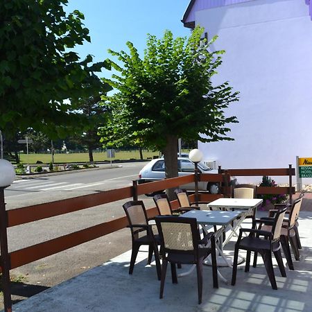 Hotel Restaurant Niemerich Pulversheim Buitenkant foto