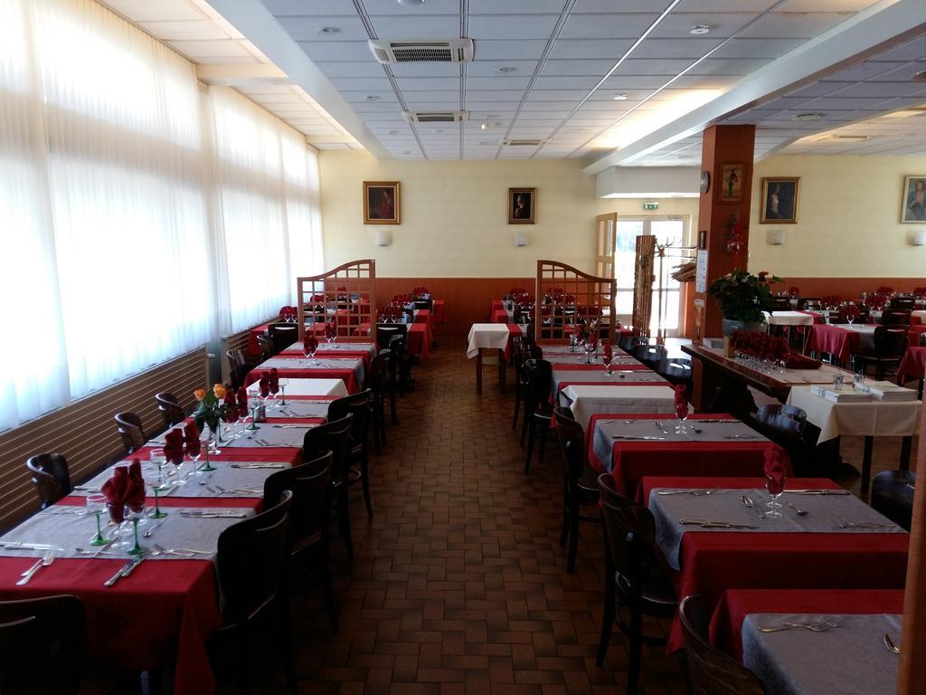 Hotel Restaurant Niemerich Pulversheim Buitenkant foto